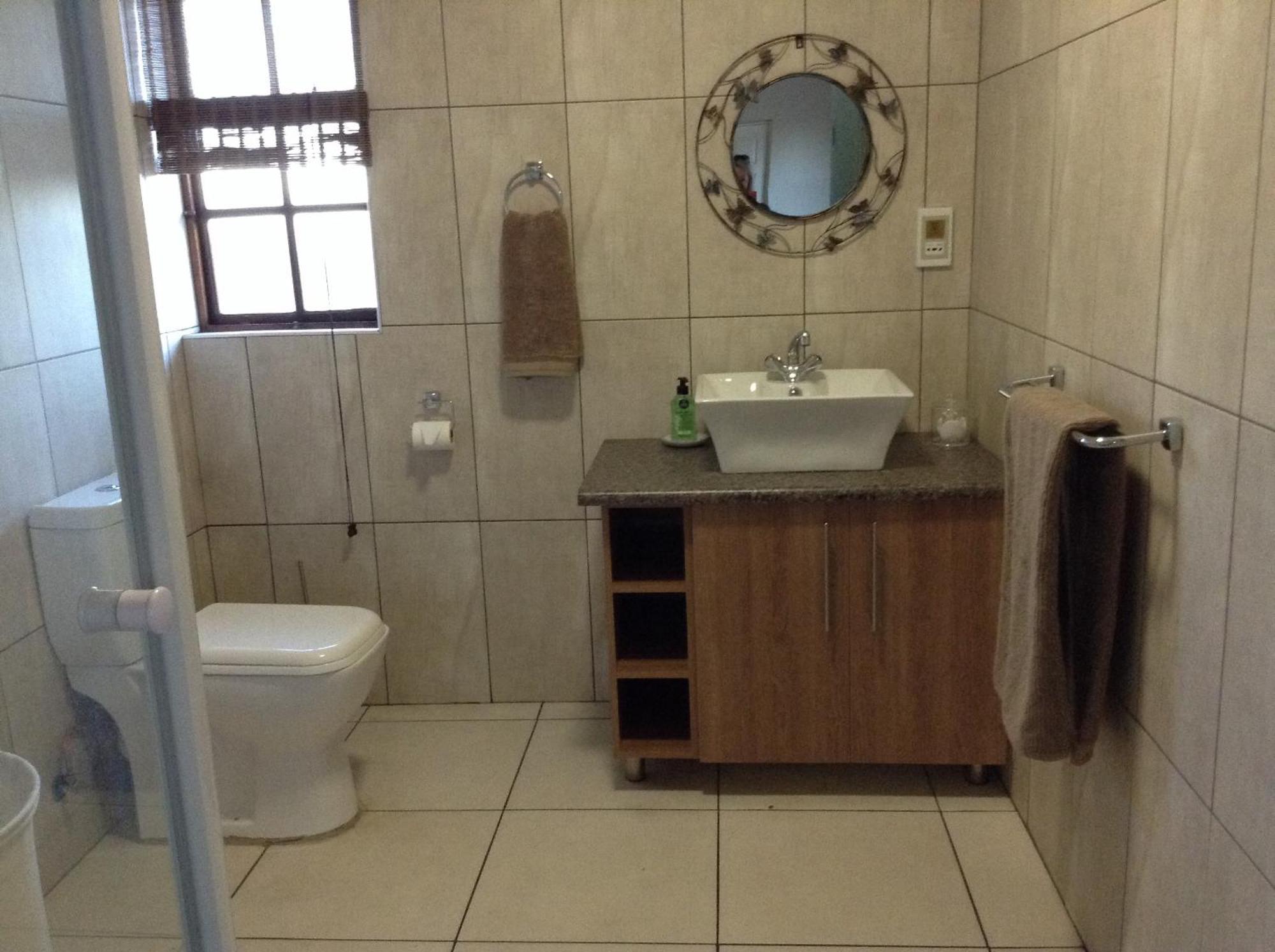 12 On Vaal Drive Guesthouse Vanderbijlpark Quarto foto